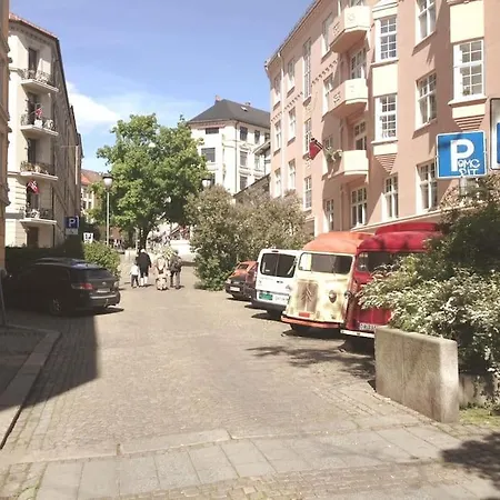Oslo, Flott Solrik Toppleilighet Med Terrasse Oslo
